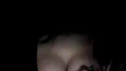 Neuk een brunette in gratis porno online kijken erotische kousen