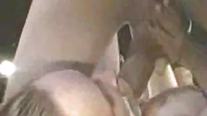 Bruinharige vlaamse pornofilmpjes seks op het strand