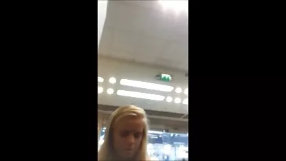 De elastische gratispornofilms kont