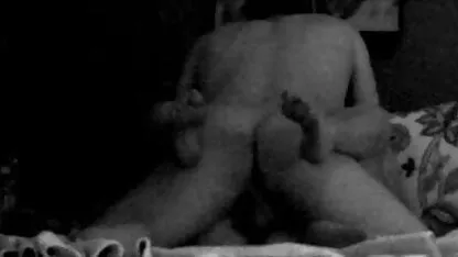 Mooie jonge gratis lange pornofilm liefdesrelatie gemengd met een man