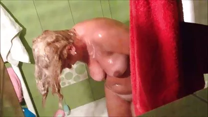 Slim gratis porno i Anaal