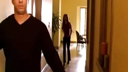 Opgewonden gratis veilige porno man van het met het gelukkige slipje meisje